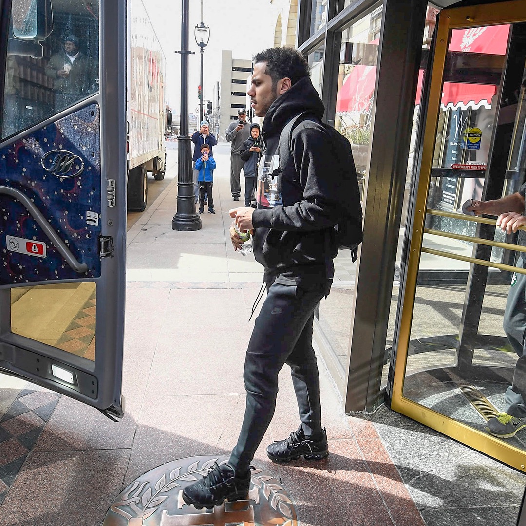 星空体育下载啊包含赛地聚焦——意大利杯冲刺阶段热度飙升，波士顿凯尔特人完成体检，气氛紧张，资深球员宣示担当的词条